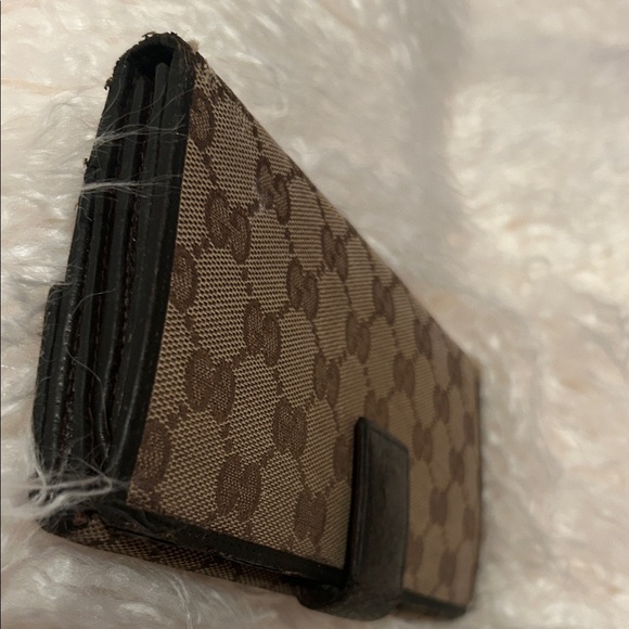 Gucci Beige and Brown Monogram Wallet - Picture 6 of 11
